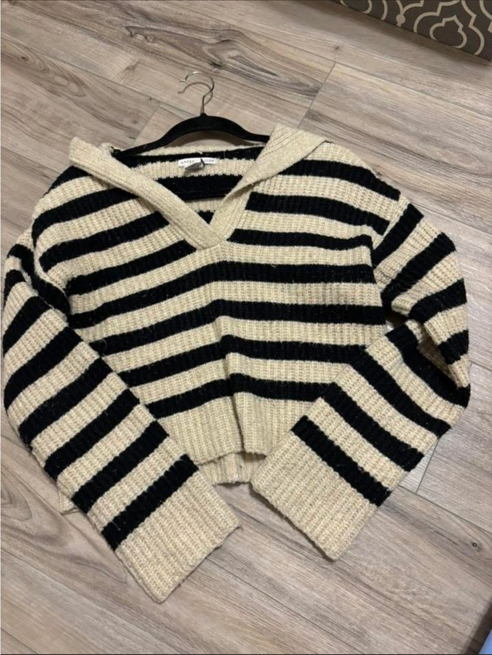 Striped V-Neck Hooded Sweater - Black & Cream